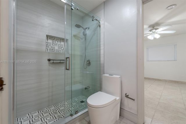 7410 Loch Ness Dr, Miami Lakes, FL 33014