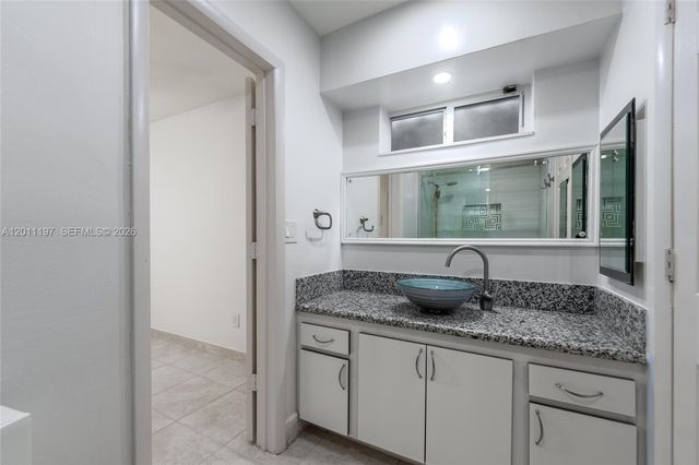7410 Loch Ness Dr, Miami Lakes, FL 33014