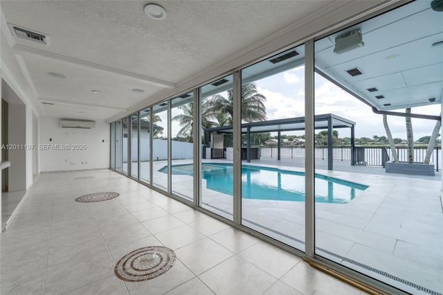 7410 Loch Ness Dr, Miami Lakes, FL 33014