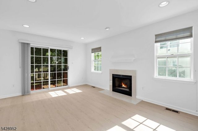 4 Leigh Rd, Hillsborough Twp., NJ 08844