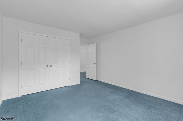 4 Leigh Rd, Hillsborough Twp., NJ 08844
