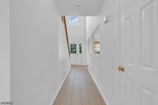 4 Leigh Rd, Hillsborough Twp., NJ 08844