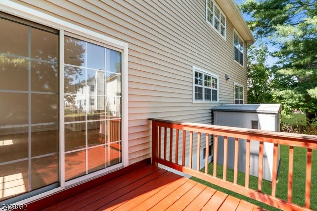 4 Leigh Rd, Hillsborough Twp., NJ 08844