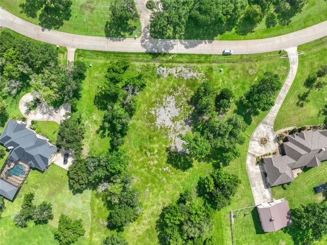 222 Star Lake Drive, Missouri City, TX 77459