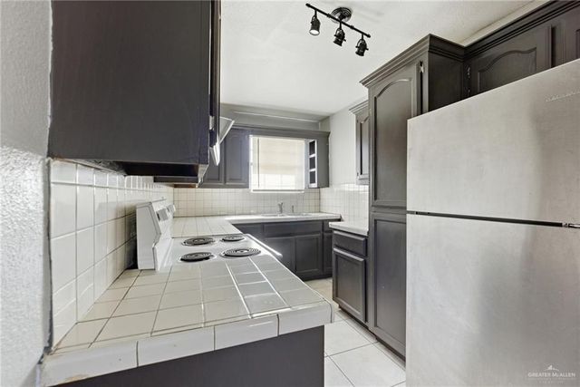 3105 N Hoehn Road, Edinburg, TX 78541