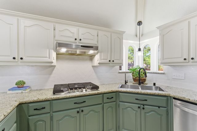 4448 Bentley Drive, Plano, TX 75093