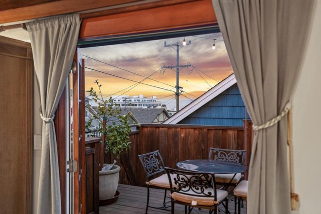 313 14th Street, Pacific Grove, CA 93950