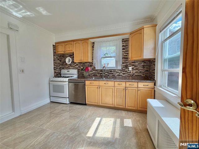 14-09 George Street, Fair Lawn, NJ 07410