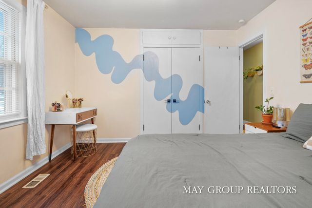 2901 Cheney Avenue NE, Grand Rapids, MI 49505