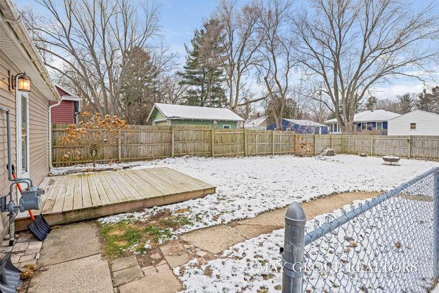 2901 Cheney Avenue NE, Grand Rapids, MI 49505