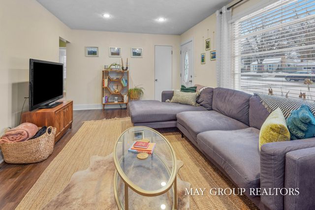 2901 Cheney Avenue NE, Grand Rapids, MI 49505