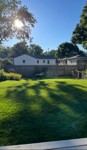 2901 Cheney Avenue NE, Grand Rapids, MI 49505