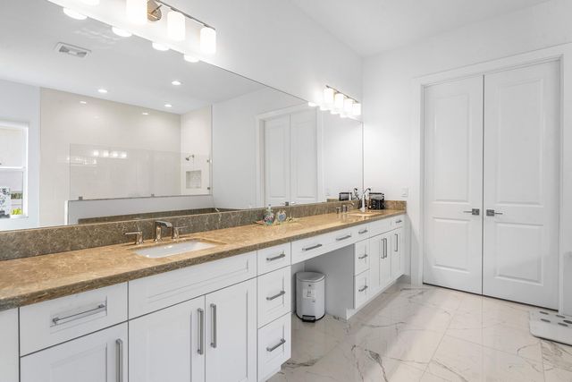 9256 Crestview Circle, Palm Beach Gardens, FL 33412