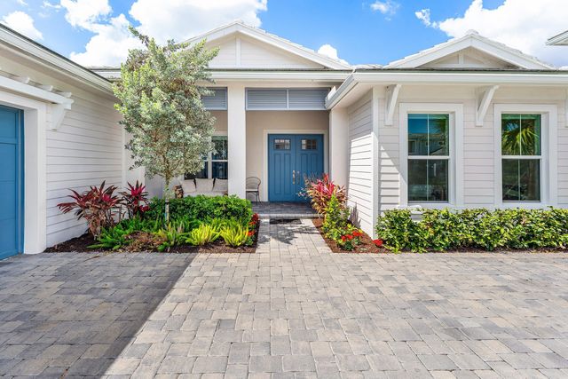 9256 Crestview Circle, Palm Beach Gardens, FL 33412