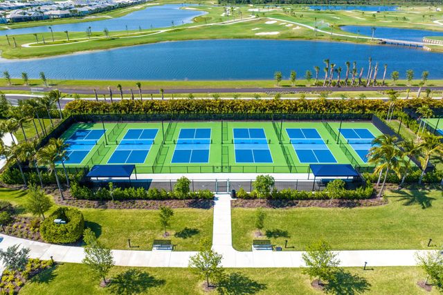 9256 Crestview Circle, Palm Beach Gardens, FL 33412