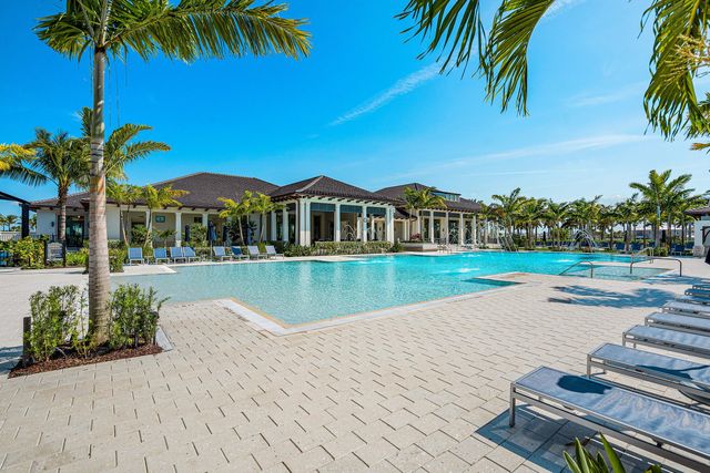 9256 Crestview Circle, Palm Beach Gardens, FL 33412