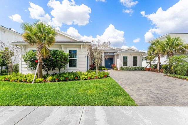 9256 Crestview Circle, Palm Beach Gardens, FL 33412
