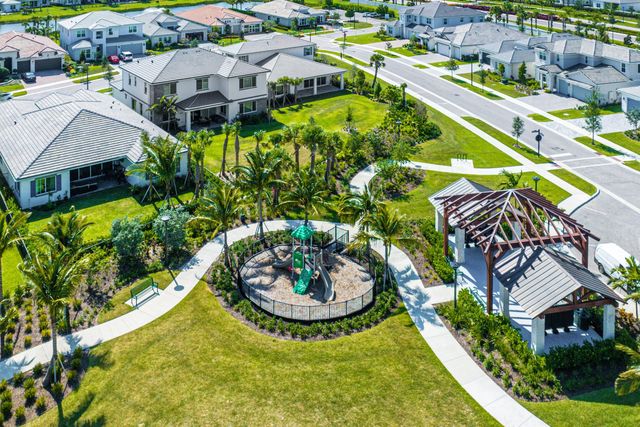 9256 Crestview Circle, Palm Beach Gardens, FL 33412