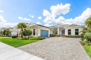 9256 Crestview Circle, Palm Beach Gardens, FL 33412