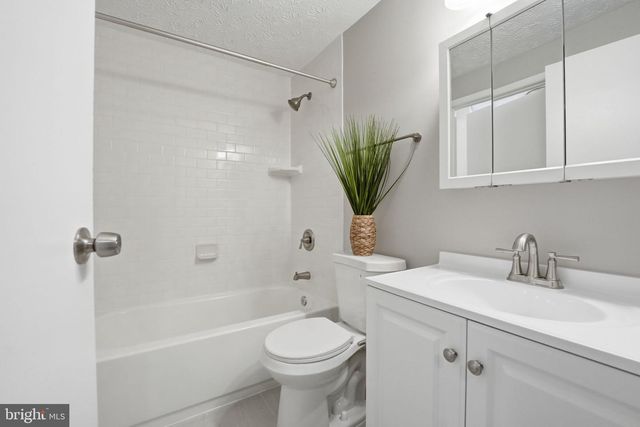 8759 KANAWHA CT, Lorton, VA 22079