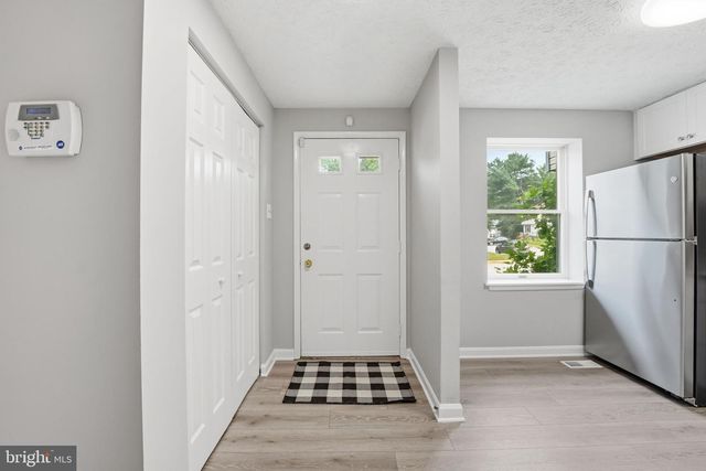 8759 KANAWHA CT, Lorton, VA 22079