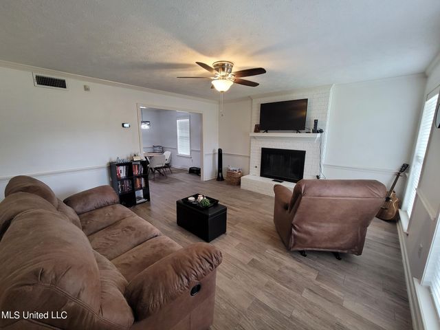 744 Wicklow Place, B, Ridgeland, MS 39157
