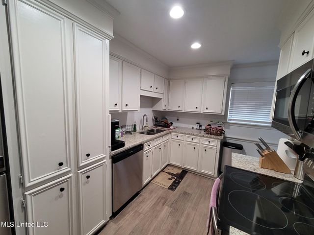 744 Wicklow Place, B, Ridgeland, MS 39157