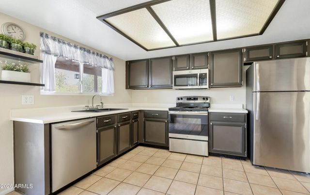 562 S DANYELL Drive, Chandler, AZ 85225