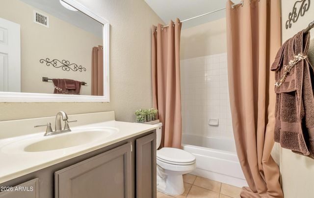 562 S DANYELL Drive, Chandler, AZ 85225