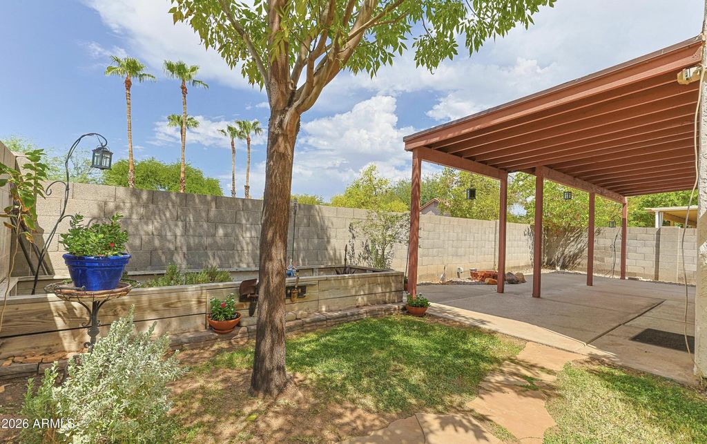 562 S DANYELL Drive, Chandler, AZ 85225 — photo 4