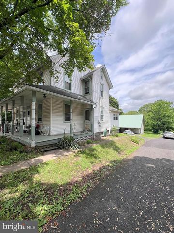 2151 SPINNERSTOWN RD, Quakertown, PA 18951