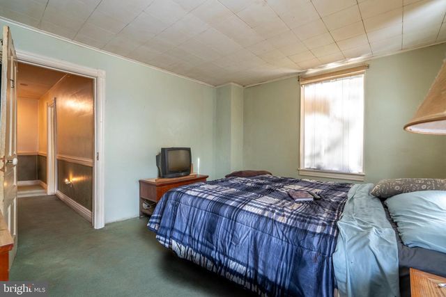 2151 SPINNERSTOWN RD, Quakertown, PA 18951