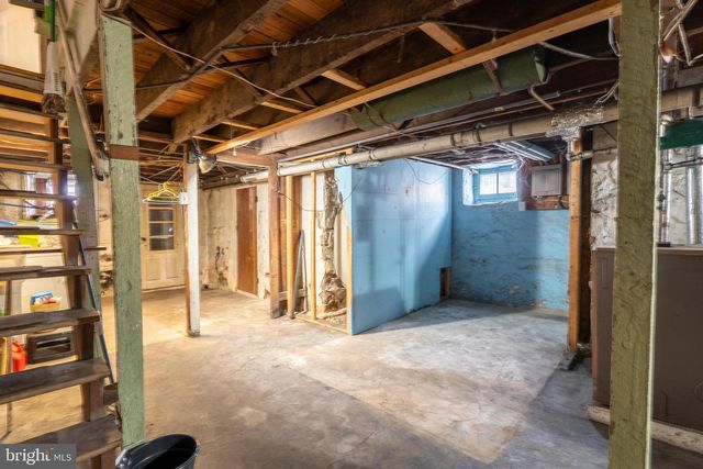 2151 SPINNERSTOWN RD, Quakertown, PA 18951