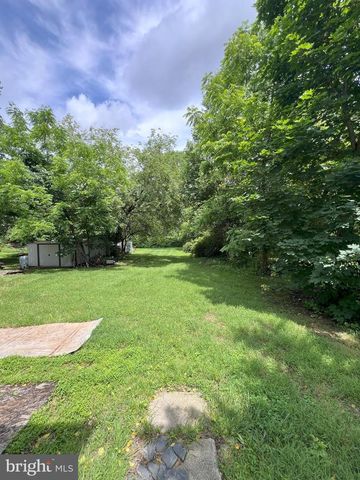 2151 SPINNERSTOWN RD, Quakertown, PA 18951