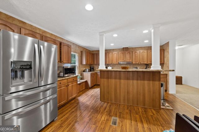 184 N Steele Bridge Road, Eatonton, GA 31024