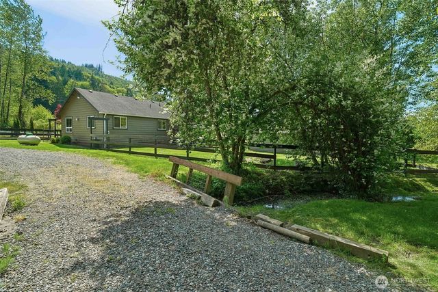 21199 Grip Road, Sedro Woolley, WA 98284