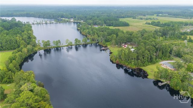 330 Lakeshore Drive, Guyton, GA 31312
