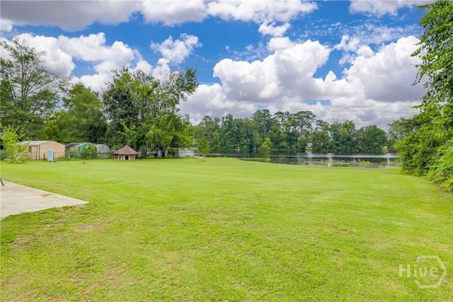 330 Lakeshore Drive, Guyton, GA 31312