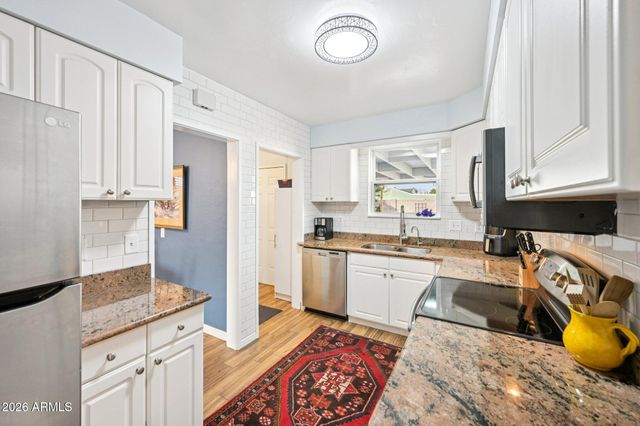 1202 W CLARENDON Avenue, Phoenix, AZ 85013