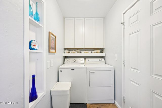 1202 W CLARENDON Avenue, Phoenix, AZ 85013