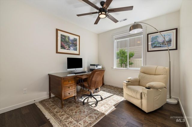 10505 W Thimbleberry Dr, Star, ID 83669