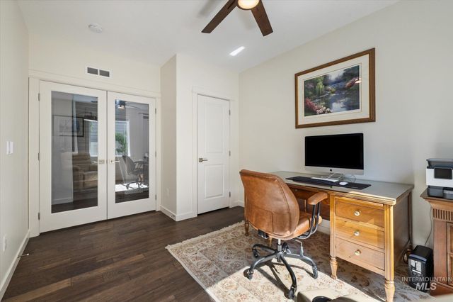 10505 W Thimbleberry Dr, Star, ID 83669