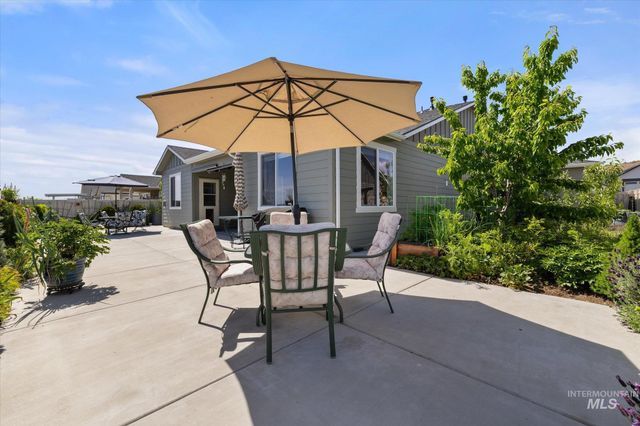 10505 W Thimbleberry Dr, Star, ID 83669
