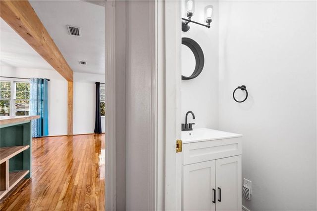 2757 S Sherwood Drive, Mobile, AL 36606