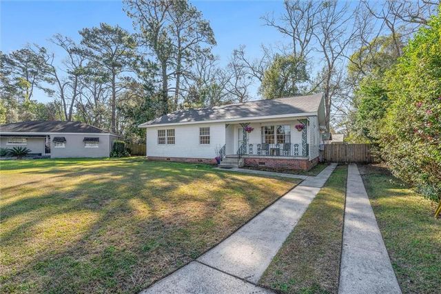 2757 S Sherwood Drive, Mobile, AL 36606