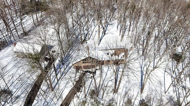 6 Laurelwood Dr, Oxford, MA 01537