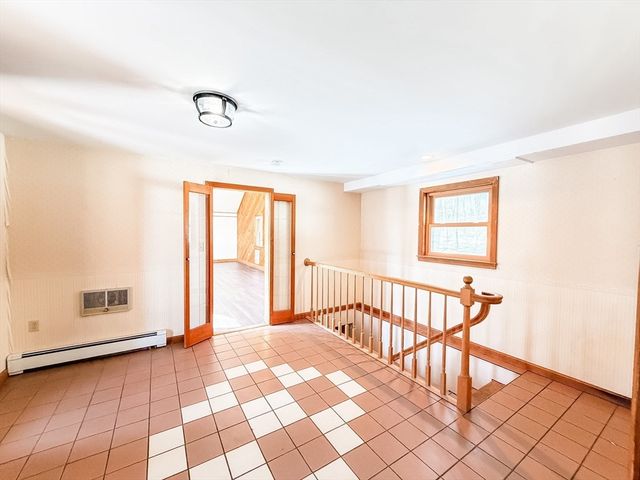 6 Laurelwood Dr, Oxford, MA 01537