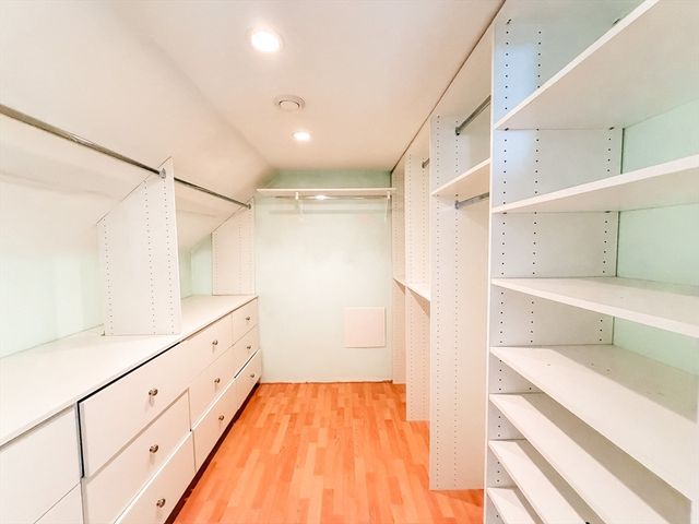 6 Laurelwood Dr, Oxford, MA 01537