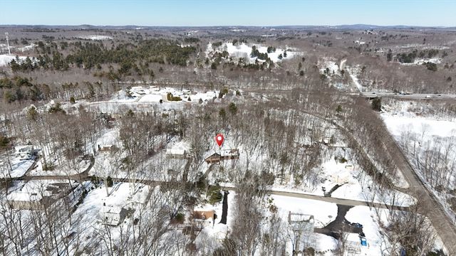 6 Laurelwood Dr, Oxford, MA 01537