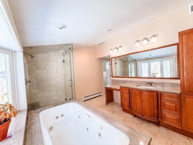 6 Laurelwood Dr, Oxford, MA 01537